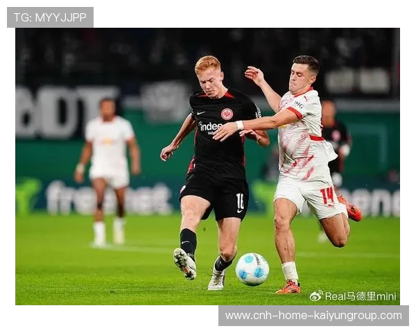 曝曼联盯上德甲高效杀手!性价比引全网热议 曝曼联盯上德甲高效杀手!性价比引全网热议